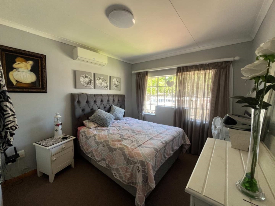 2 Bedroom Property for Sale in Die Rand Northern Cape